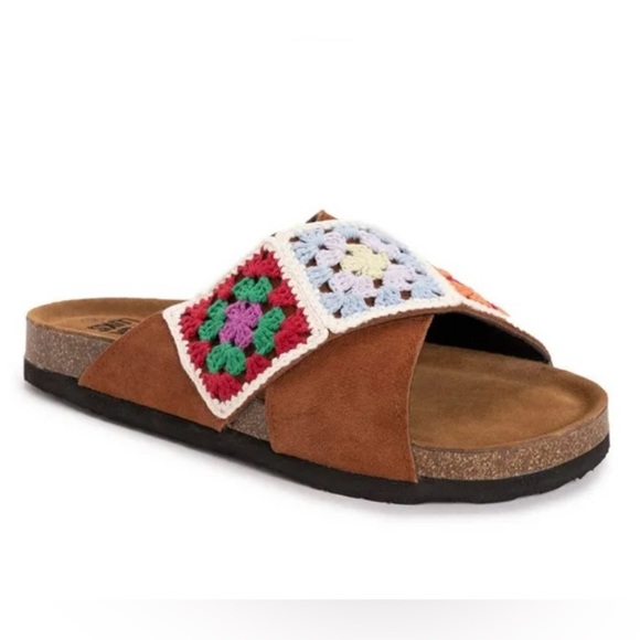 NEW Muk Luks Sandals -Crochet Slides size 7 (W) NWOT - Picture 3 of 10
